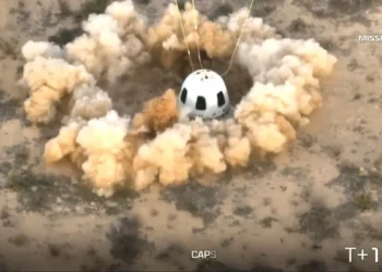 Katy Perry canta no espaço: cantora fez parte da tripulação 100% feminina em voo da Blue Origin