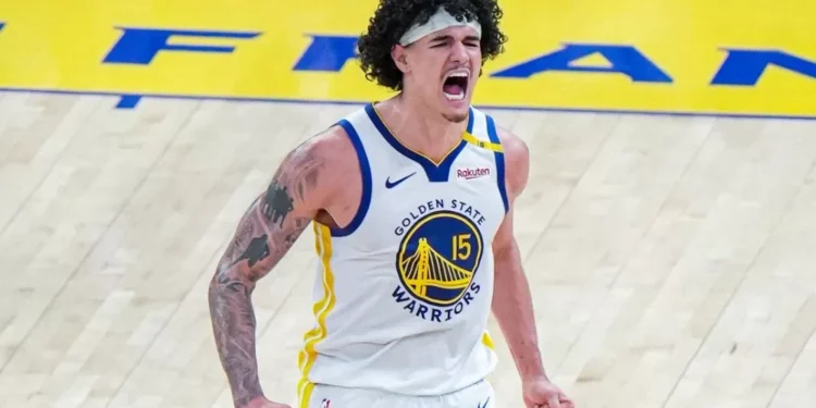 Gui Santos e Curry brilham na vitória do Warriors sobre o Suns