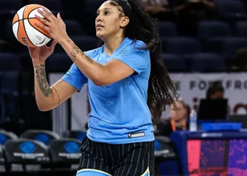 Craque do jogo, Kamilla Cardoso conduz Chicago ao 1º triunfo