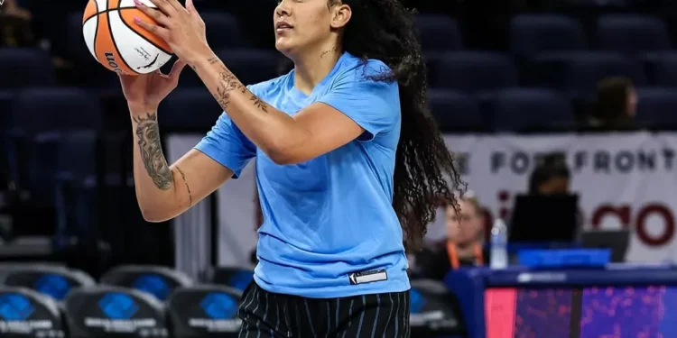 Craque do jogo, Kamilla Cardoso conduz Chicago ao 1º triunfo