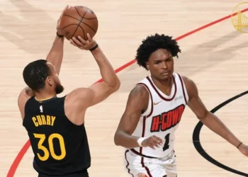 Warriors vence Jogo 7 contra Rockets e vai às semis no Oeste