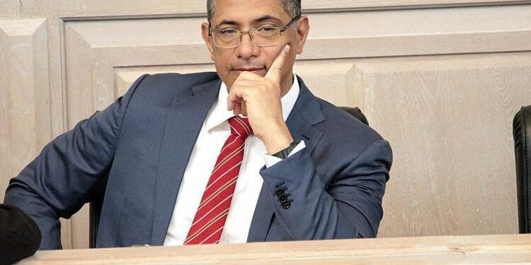 Ministro propõe Instituto Nacional de Energias Renováveis para formar nova geração técnica