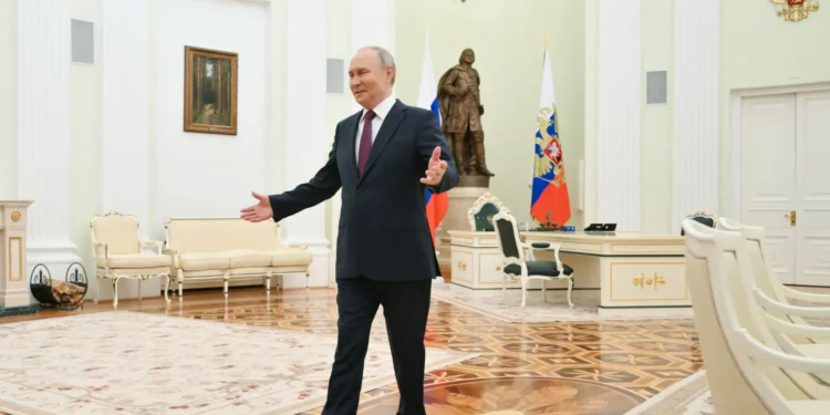 Trégua de 3 dias com a Ucrânia anunciada por Putin já estará em vigor