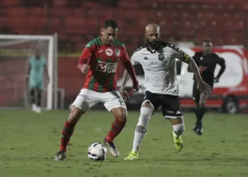 Após quase três meses, Tauã retorna aos gramados pela Portuguesa e participa de vitória na Série D