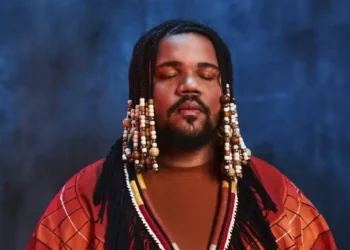 “Brinco com as cordas do piano”, diz Amaro Freitas sobre show no C6 Fest