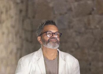 “O samba está retomando sua importância”, diz Marquinhos de Oswaldo Cruz