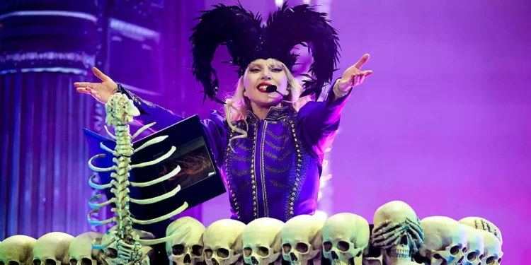 A dura tarefa de Lady Gaga para bater recorde de público em Copacabana