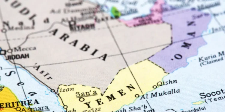 Ataques israelitas a portos no Iémen fez um morto e nove feridos