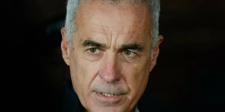 Georgescu afasta-se da política após polémica nas presidenciais romenas