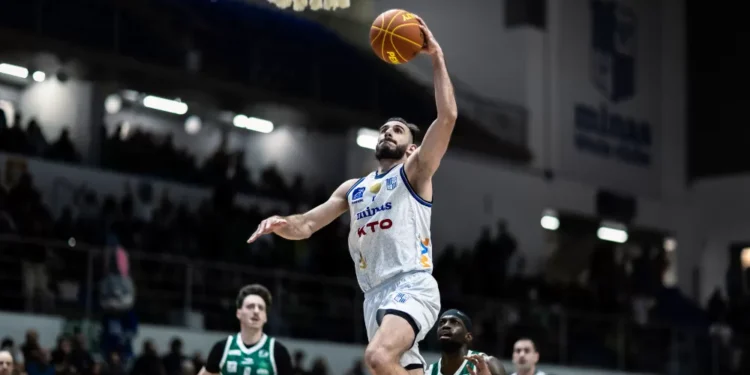 Minas bate Bauru de virada e abre 2-0 nas semifinais do NBB