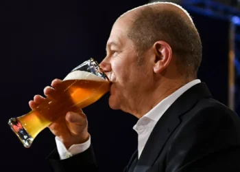 Chanceler da Alemanha se despedirá de cargo ao som de ‘hino’ feminista