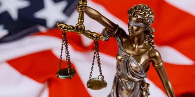 Dono de funerária escondeu quase 190 corpos. Foi condenado a 20 anos