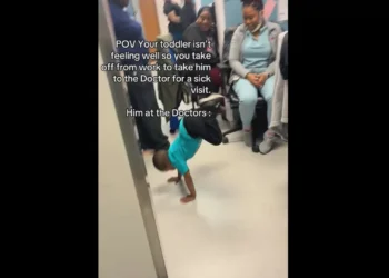 Criança estava “demasiado doente” para ir à escola (mas dançou no médico)