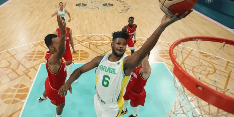 Cristiano Felício acerta com gigante e retorna ao Brasil