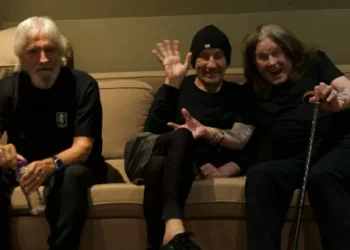 Ozzy Osbourne divulga foto dos bastidores do ensaio com Black Sabbath