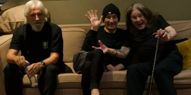 Ozzy Osbourne divulga foto dos bastidores do ensaio com Black Sabbath