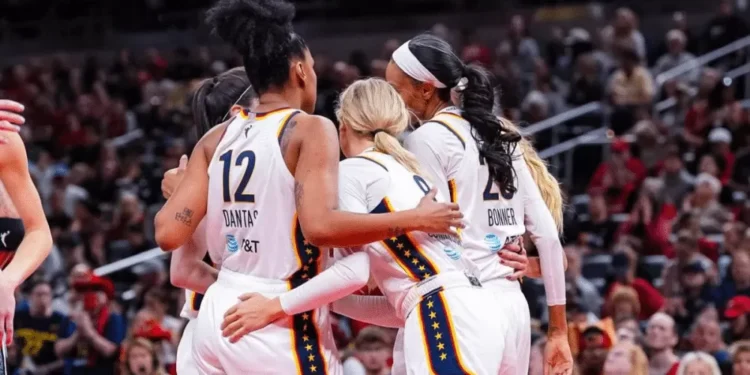 Indiana Fever de Damiris Dantas volta a vencer na WNBA