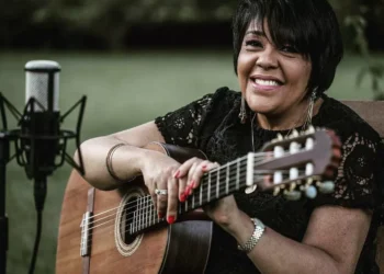 União Brasileira de Compositores homenageará Rosa Passos no Rio