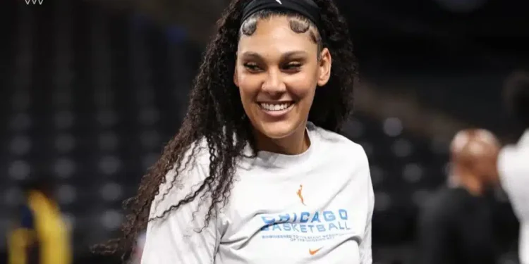 Com show de Kamilla Cardoso, Chicago Sky bate Sparks na WNBA