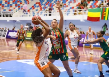 Oito times seguem nos playoffs e na briga pelo título da LBF