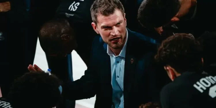 Tiago Splitter conduz Paris ao título da Liga Francesa