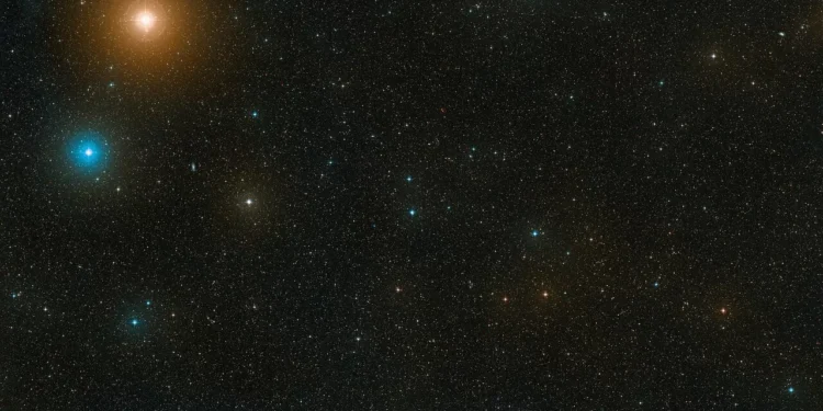 Astrônomos registram raro nascimento de planeta gigante