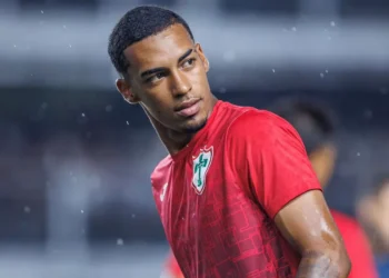 Denis projeta jogo intenso contra o Maricá-RJ pela Série D