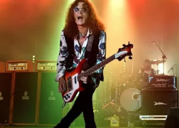 O roqueiro que cheirou grandes oportunidades na carreira — e sobreviveu