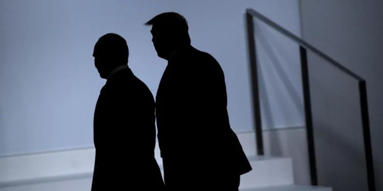 Novo relatório da CIA critica investigação sobre apoio da Rússia a Trump