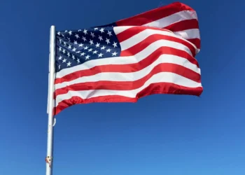 EUA. Desapareceu e “fortemente armado” disparou para agentes na fronteira