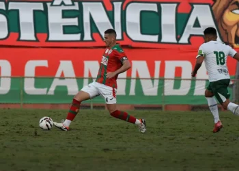 Robson cita defesa sólida e prevê Lusa forte no mata-mata