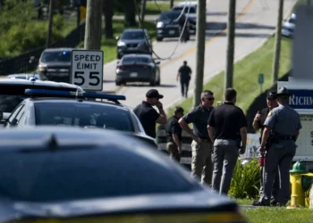 Dois mortos e três feridos em tiroteio numa igreja no Kentucky