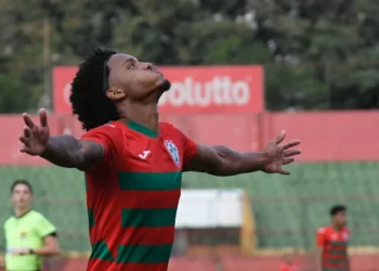 Artilheiro do sub-20 da Lusa é relacionado para jogo contra o Água Santa