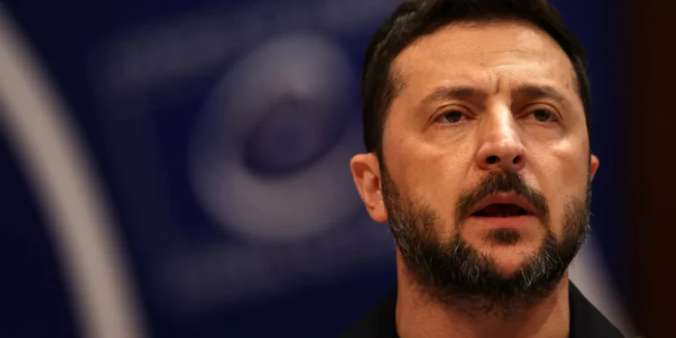 Zelensky agradece à Suíça apoio de 5,3 mil milhões para “recuperação”