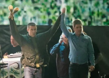 Retorno em grande estilo: Oasis faz primeiro show desde 2009 e começa turnê mundial