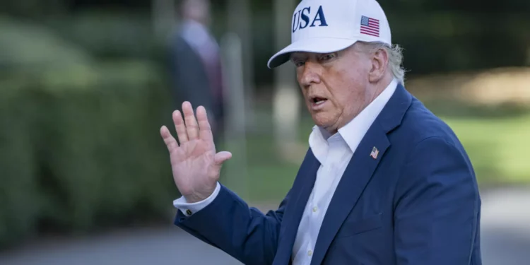 Trump anuncia tarifas de 50% ao Brasil (e reforça apoio a Bolsonaro)