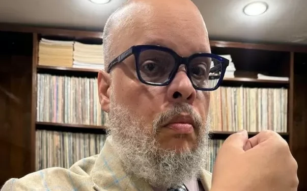 Ed Motta volta a criticar público brasileiro em declaração polêmica