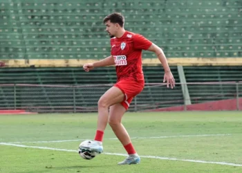 Com foco na adaptação, Portuguesa treina em horário de jogo contra o Mixto-MT