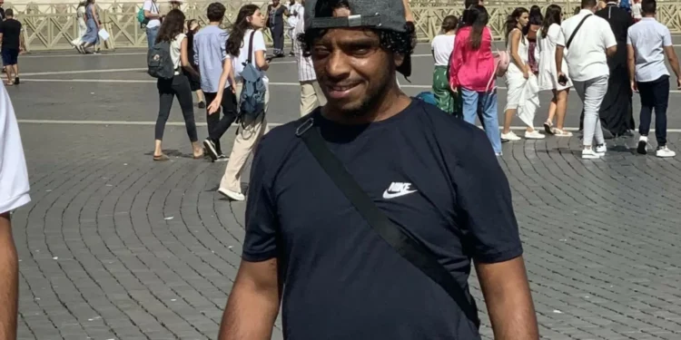 Israel retém corpo de ativista palestiniano assassinado por colono