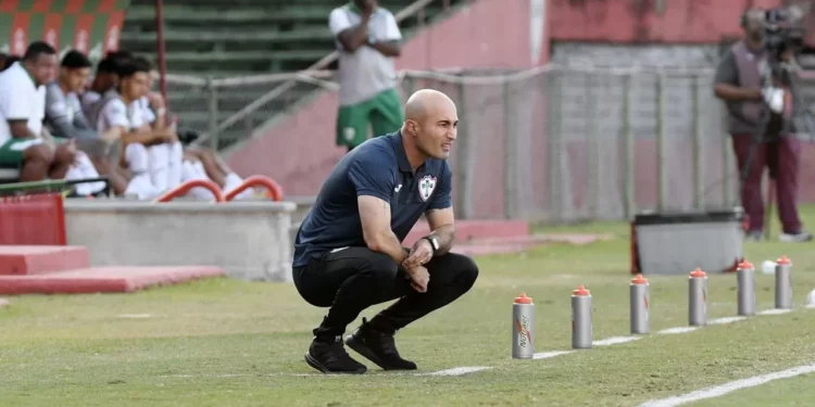Técnico da Lusa explica escolhas no time titular e aposta na força do Canindé