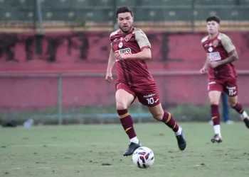 Portuguesa empresta Cristiano ao Londrina até o fim da temporada