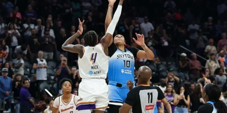 Chicago Sky é superado no fim apesar de atuação consistente de Kamilla Cardoso