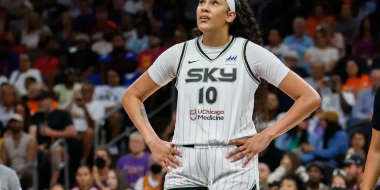 Kamilla Cardoso e Angel Reese não evitam nova derrota do Chicago Sky na WNBA