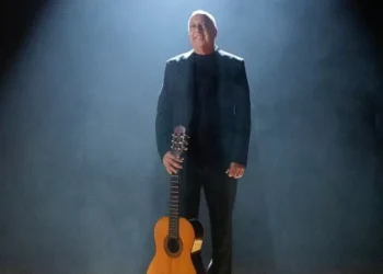 Os 50 anos de carreira do mestre Sombrinha no samba