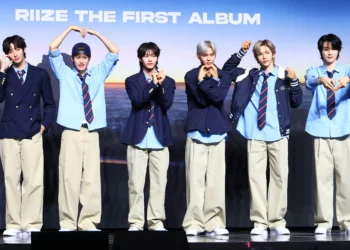 Fenômeno do K-pop, RIIZE virá ao Brasil para o Lollapalooza 2026