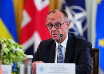 Merz insiste em cessar-fogo após Trump ter dito que é desnecessário