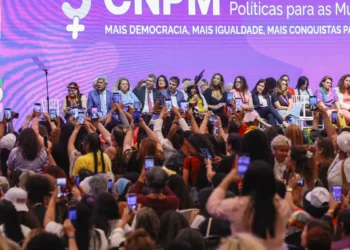 Mulheres cobram direitos e voz na 5ª Conferência Nacional