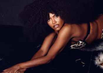 Gaby Amarantos lança álbum para “curar síndrome de vira-lata”