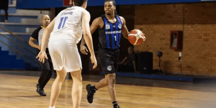 Pinheiros luta até o fim, mas perde na estreia da Liga Sul-Americana