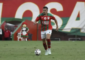 CSA-AL e Portuguesa ajustam acordo financeiro sobre empréstimo do zagueiro Eduardo Biazus